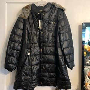 Black metaphor puffer jacket NWT